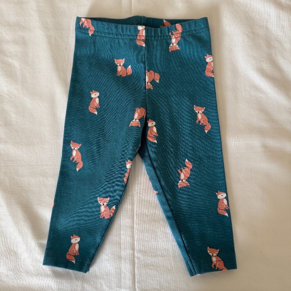 NWOT Carter's 9 months girls blue leggings with foxes